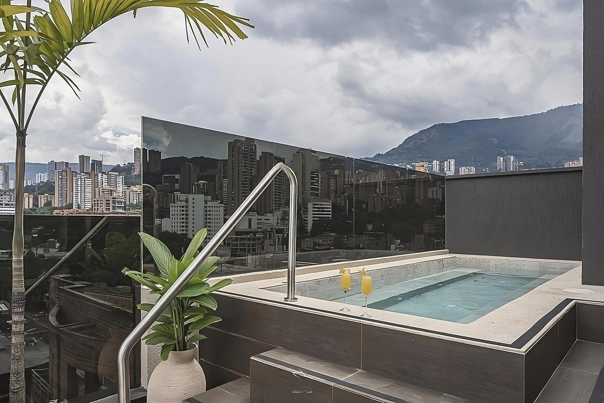 Golden Valley Hotel Medellín Exterior foto